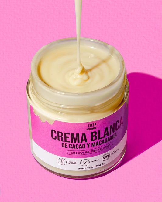 White cocoa and macadamia cream